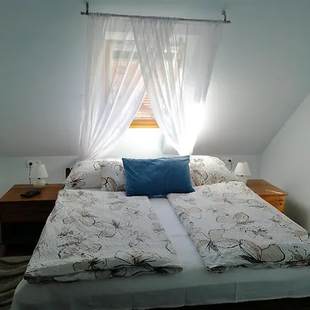 Lägenhet Blue Apartman *